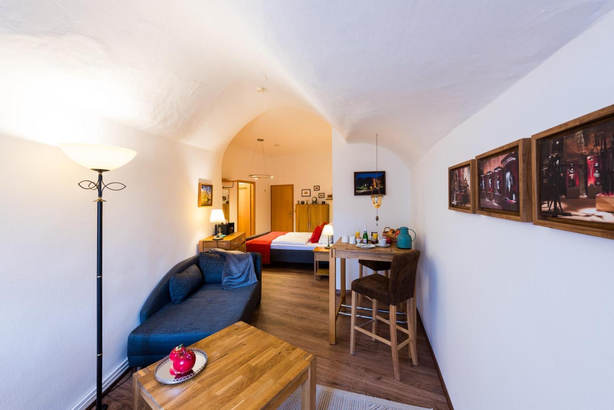 Burg Im Zwinger Apartment *